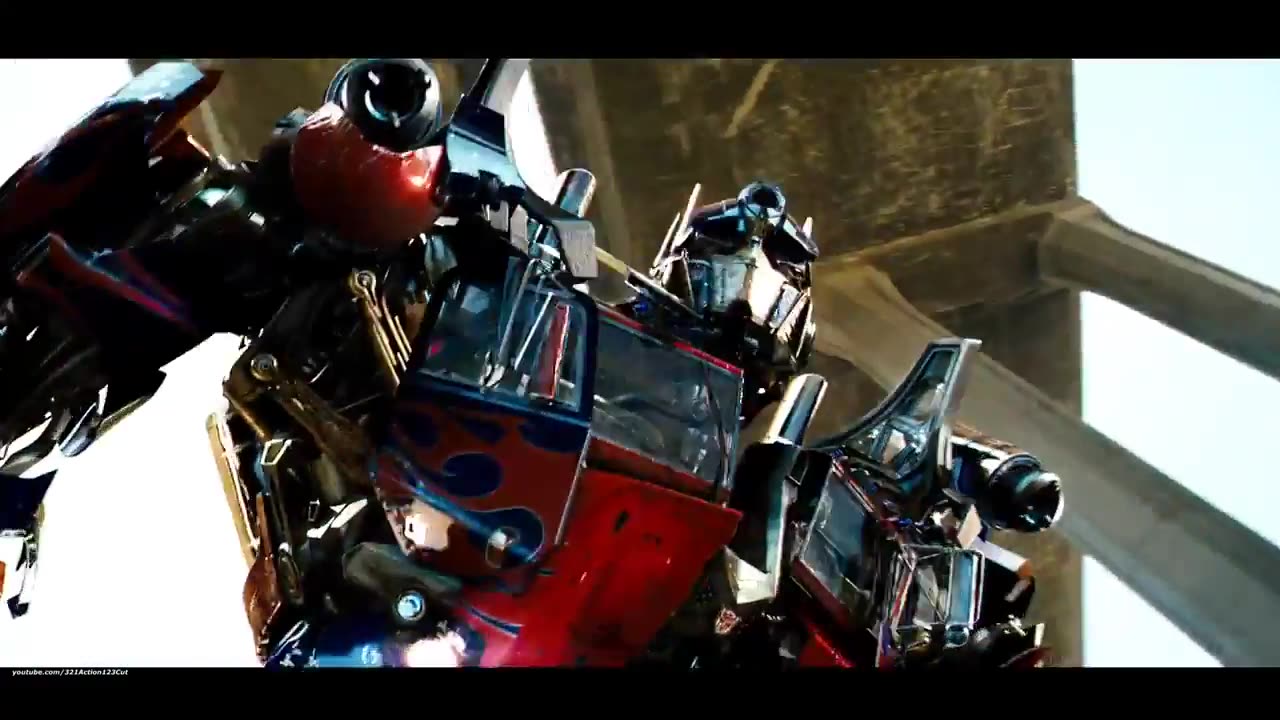 Optimus Prime vs. BoneCrusher - Transformers-(2007) Movie Clip