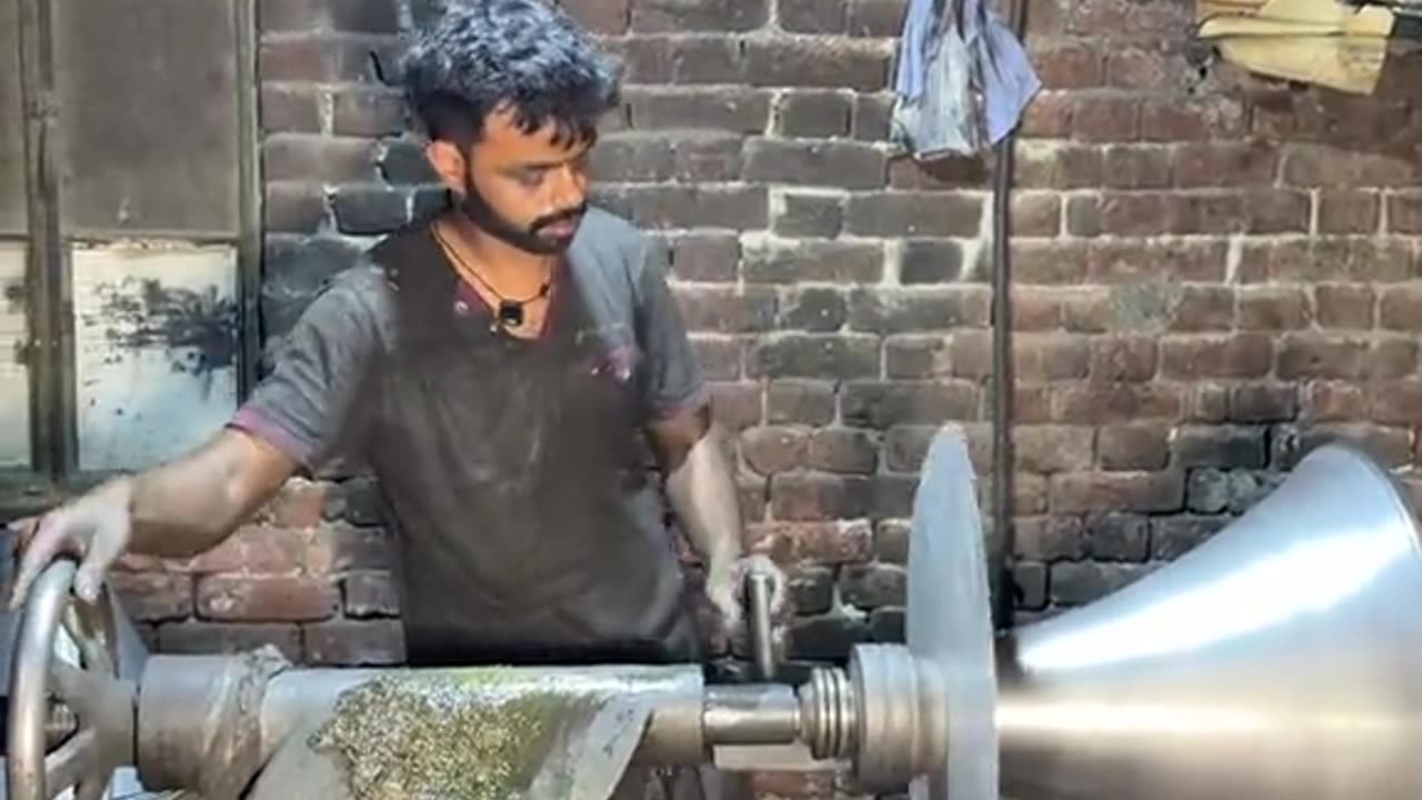 How stylish silver Project Area Made