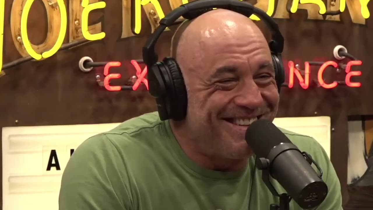 “There’s no one like that guy..”-Joe Rogan On POTUS