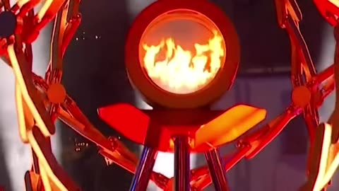 Il braciere olimpico accende le Olimpiadi invernali di Milano-Cortina 2026 DOCUMENTARIO RAI Il meglio della Cerimonia d'Apertura delle olimpiadi invernali di Milano-Cortina 2026 del 6 febbraio 2026