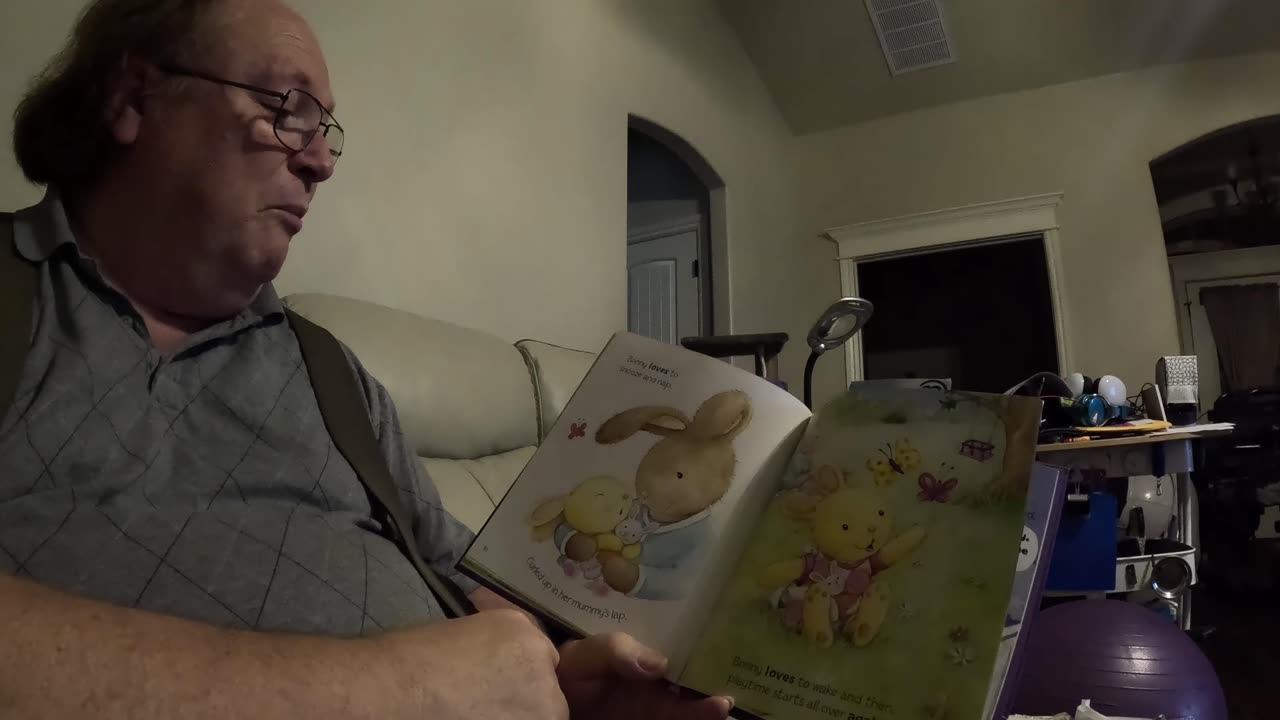 Bunny Loves / Barney's Bedtime