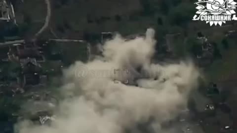 Ukrainian Mig-29 Drops GBU-62 Guided Bombs Onto Major Outpost in Occupied Malynivka