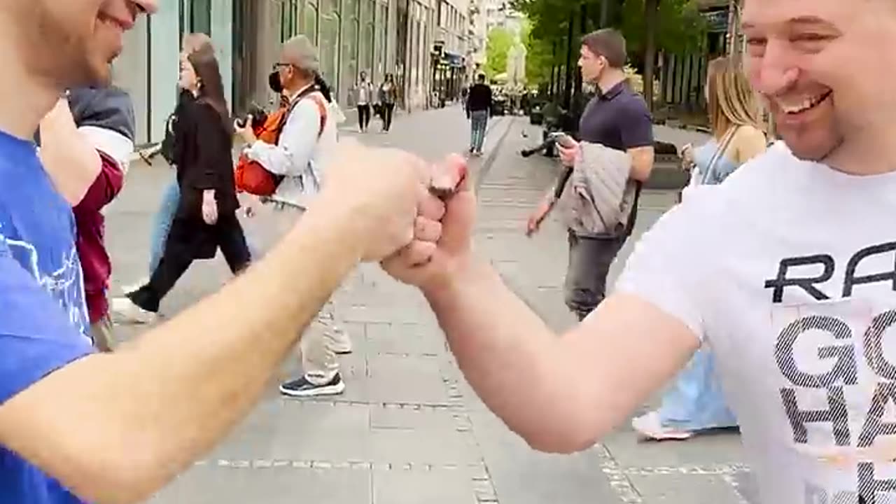 The Girls Didn’t Notice!! 👯‍♀️