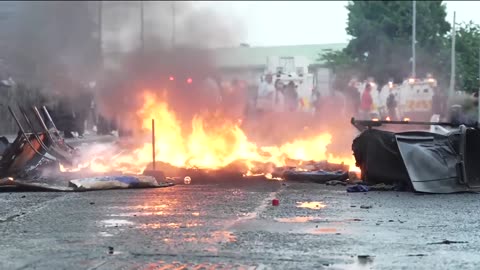 Violence in Northern Ireland continues for a fifth night