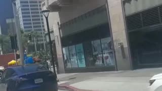 Where are the riots in LA?? Someone filming from their car...
