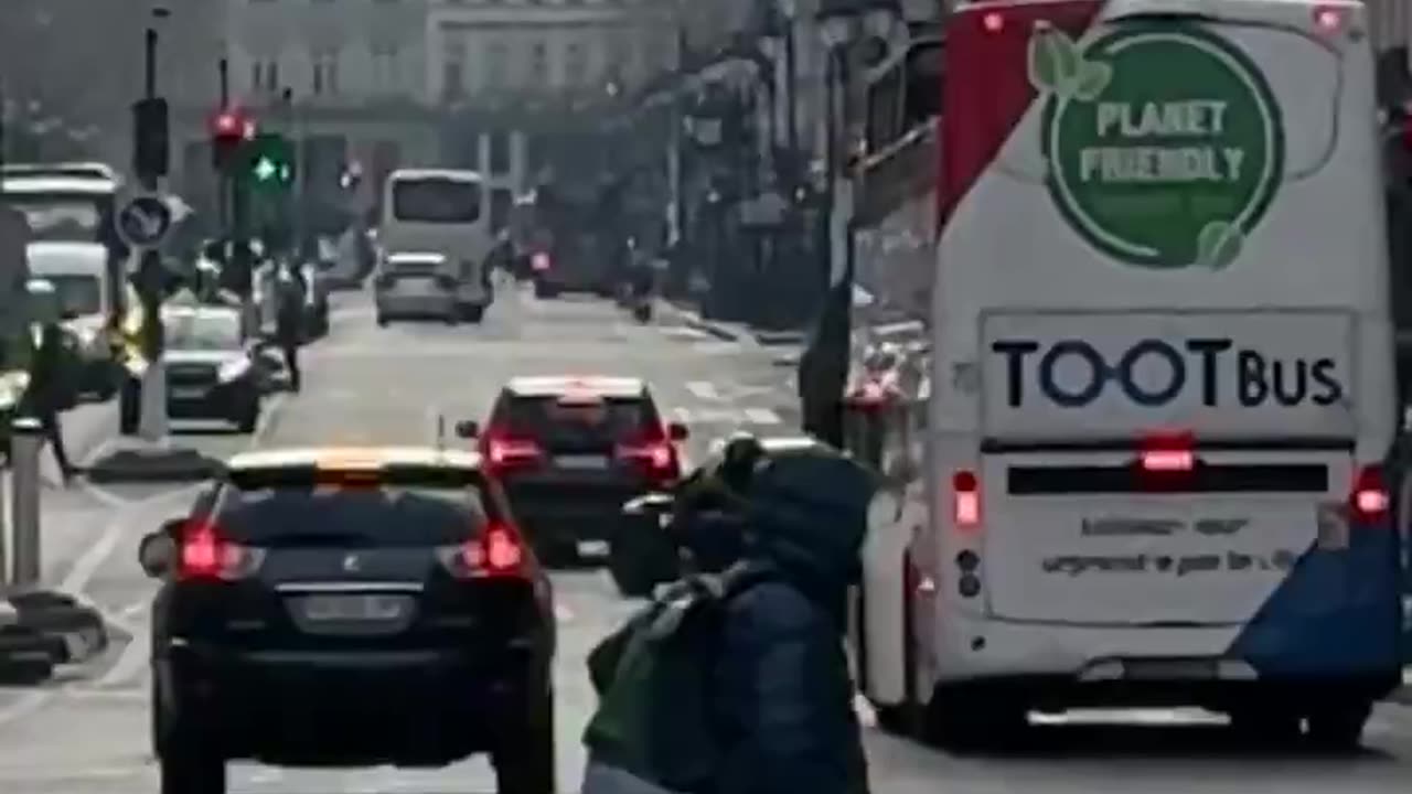 Long Boarder