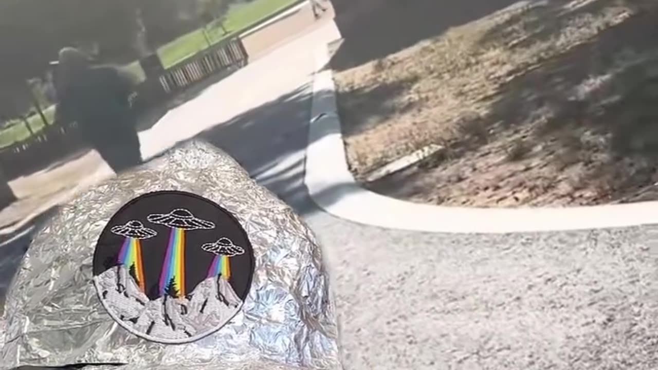 u imigrante roba en españa