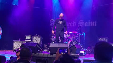 Armored saint ( live )