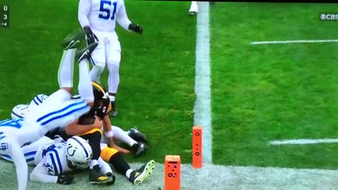 Watch a Hall of Famer look like a dumb rookie!