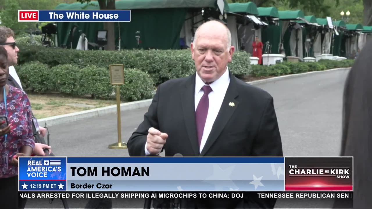 "IT IS NOT OK TO ENTER THIS COUNTRY ILLEGALLY"