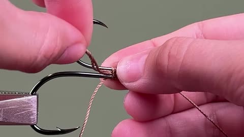 Hooked on this knot trick 🎣
