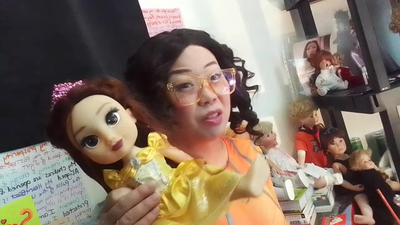 Kitty 🐈 Orange reflective suit