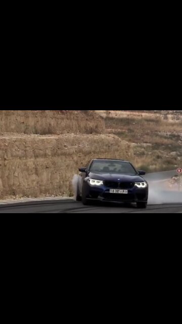 BMW F90 rolling burnout