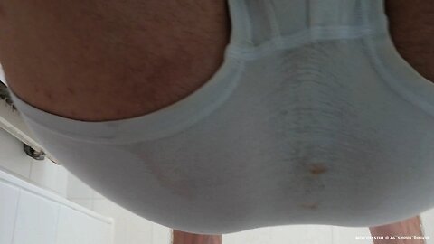 guy drops a huge load in his briefs