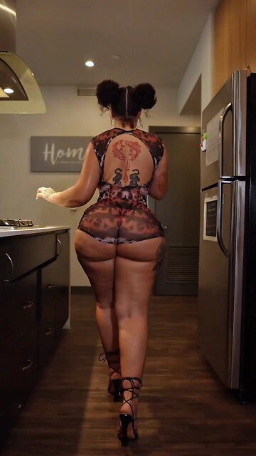 THICKEST IN THE GAME 🤎🍑🤎🍑🤎🍑