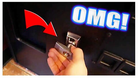 CLAW KICKER LEFT HIS MACHINE UNLOCKED!