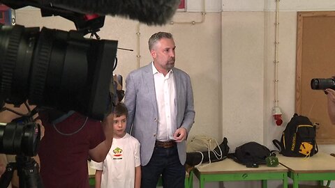 Socialist leader Pedro Nuno Santos casts vote in Portuguese election