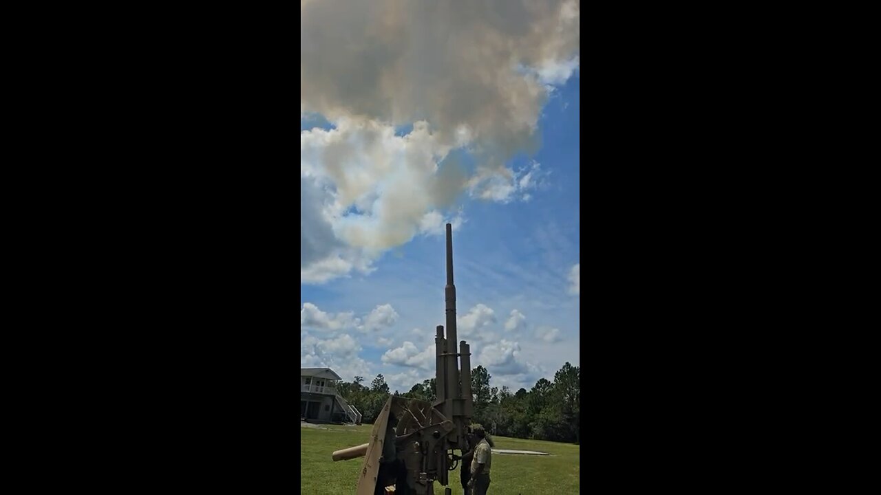 Flak 37 88mm firing