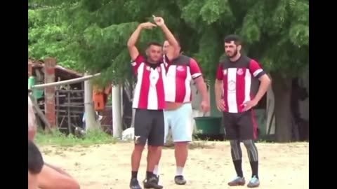 Funny Moments and Blunders You'll Never Seen in Football