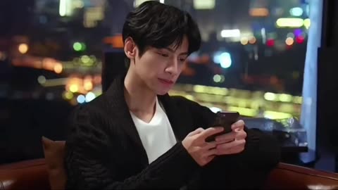 🎬Học tiếng Trung qua phim 🎬Từ vựng hôm nay: 想得美 (xiǎng de měi) = “Đừng có mơ / Mơ đi nhé" 📚
