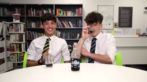 British Highschoolers try American Soft Drinks for the first time!