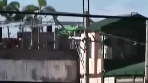 VP Sara Naka Itim_ Pakikidalamhati sa kahirapan!
