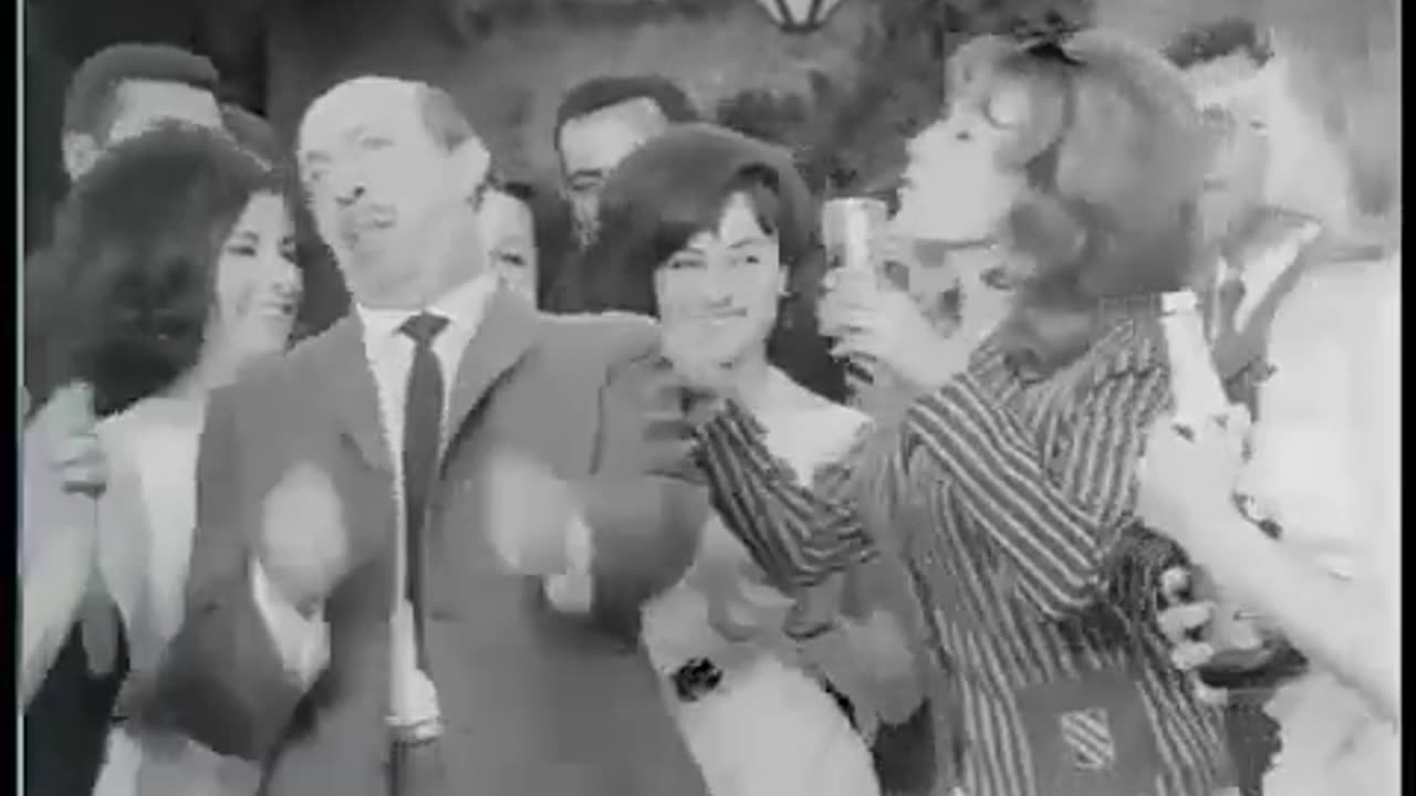 Kolejli Kızın Aşkı