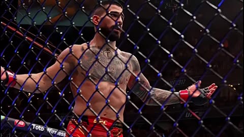 Ilia Topuria puts Charles Oliveira to SLEEP! #ufc317
