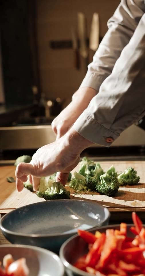 👩🏻‍🍳Don't Miss Out on My Delicious & Easy Recipes! Give a Thumbs Up from the right side ❤👇