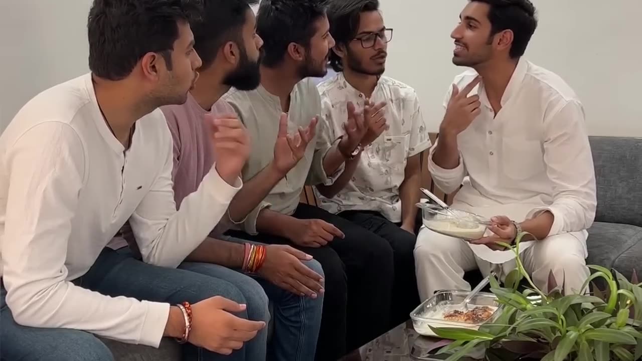 Confusion b w veg and non-veg is constant🤣❤️ #shorts #eidmubarak #ahmedmasood #muslimmemes