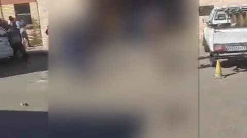 Video: SA Police Officer Goes Mad for Abuse and Taking Bribes from Malawian Undocumented Immigrants