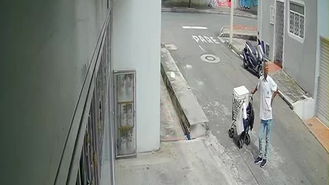 Robo vendedor de ayacos