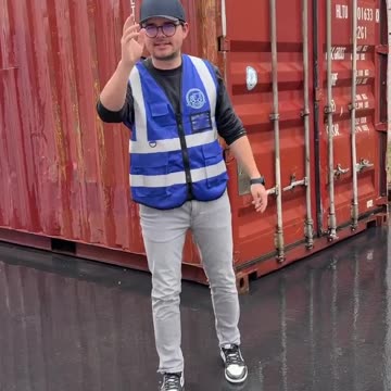 The Ultimate Challenge: Workout or Call USA Containers? 🤔💪