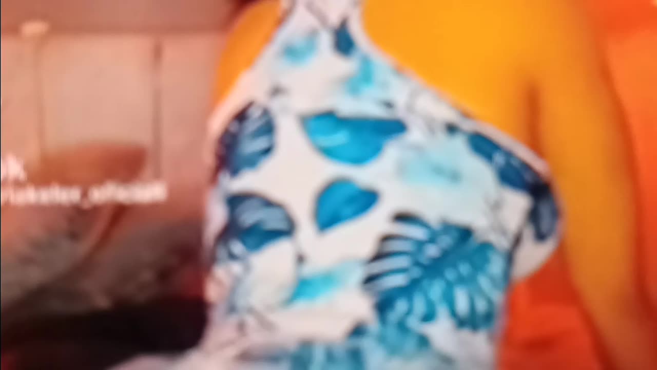 Extreme big bank jiggle