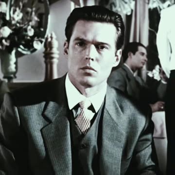 are you sure that’s Paul Allen over there #paulallen #patrickbateman