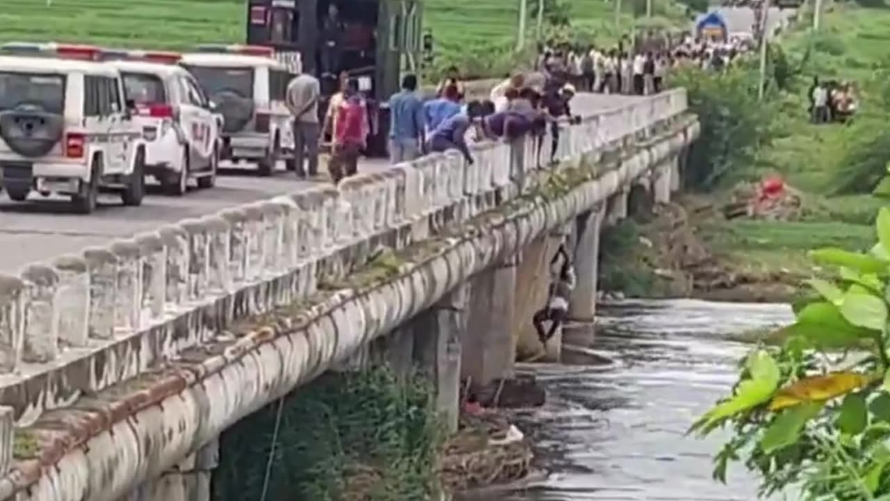 Hyderabad Horror | Man Kills 5-Month Pregnant Wife, Chops Body & Dumps Parts in Musi River