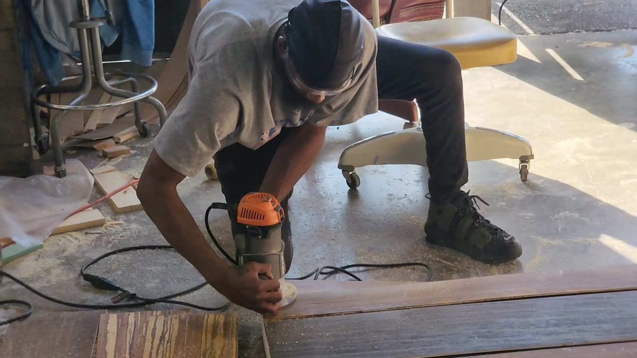 FOOT LOOSE SET PAINTING DAY 2 VMT-VLOG