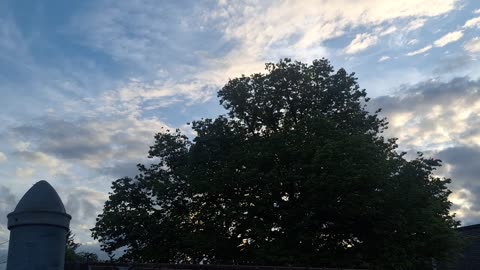"Clouds", not real, blocking the direct sunlight(2)