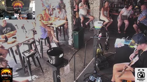 LIVE Music Everyday!