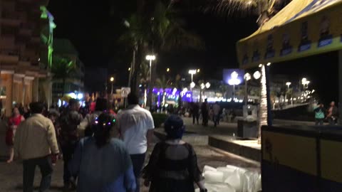 2019 Mazatlán Carnaval: Monday Malecon Party (Sinaloa, Mexico) 1