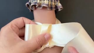 Check out this easy method to tie the perfect bow!.hd