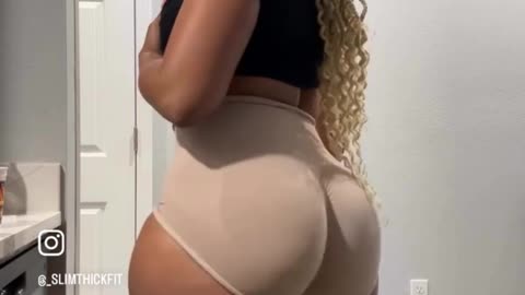 Thick ass ebony stripper TWERK SUM