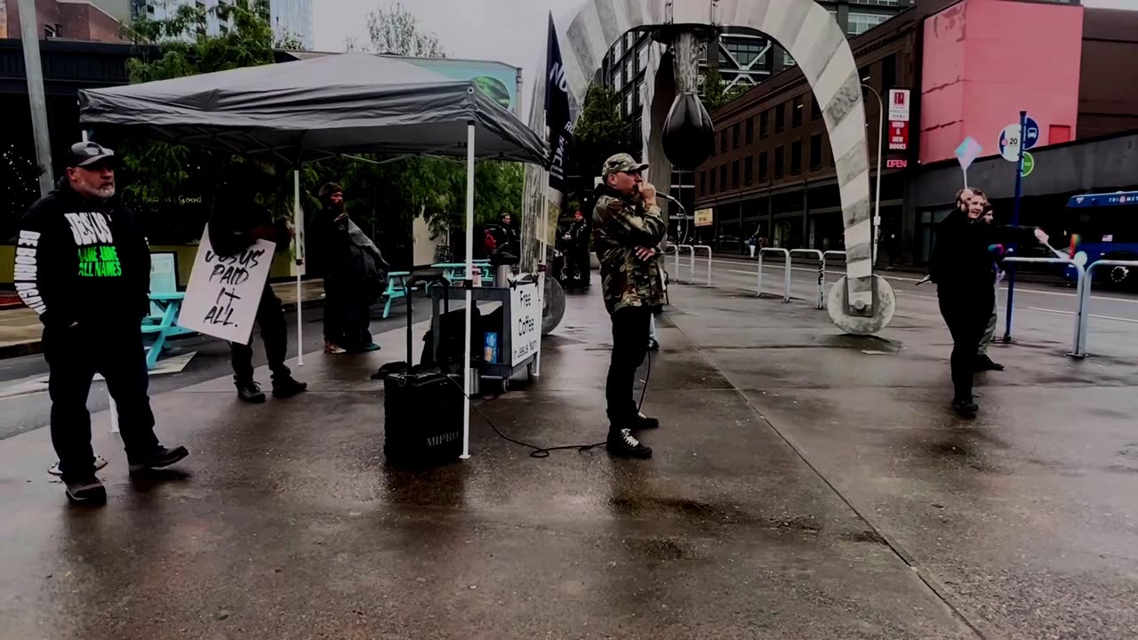 Rainy Summer Saturday in Portland Oregon
