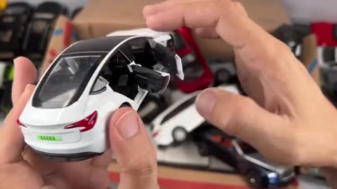 a Box Full of American Diecast Car Models USA Tesla, Ford, Toyota & More_part3