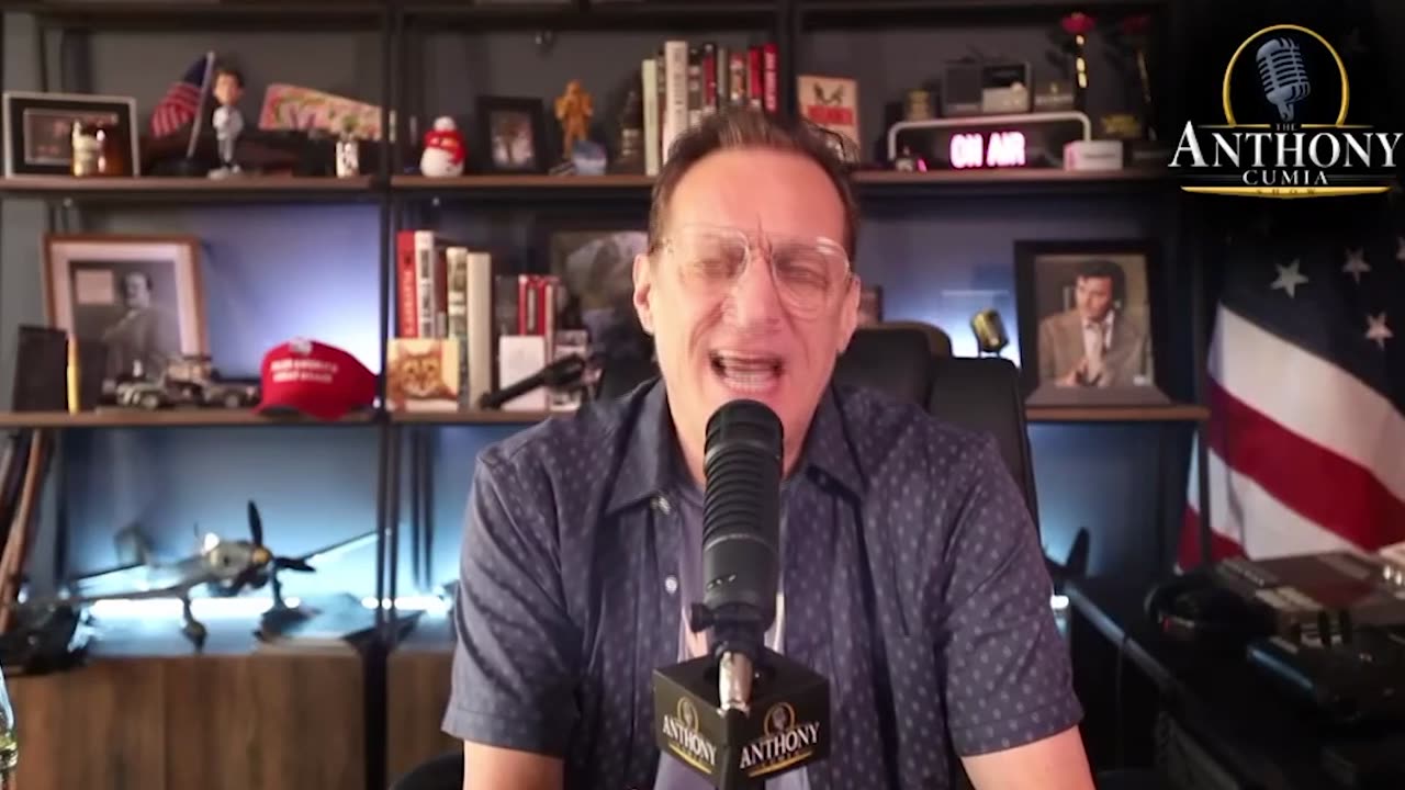 CUMIA TALKS ABOUT WABC PAY!. TRUMP BRINGS UP WABC AND ANT’S SHOW! Authentic food.