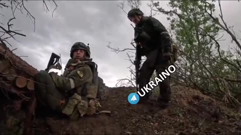 L'assalto alle trincee filmato dalle Forze Armate russe