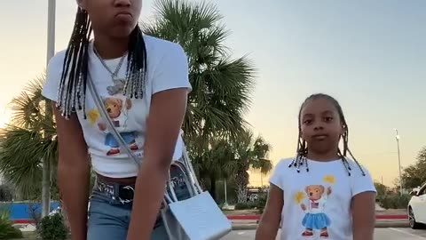 girls dancing