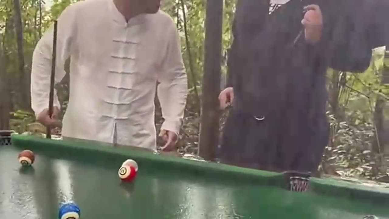 Funny videos billiards