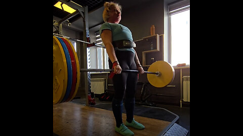 Gimnasio cancela abono a atleta por levantar pesas en zona permitida