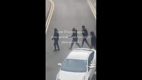 “Stay Away From My Daughter” - British Dad Confronts Migrant that Followed His Daughter Home